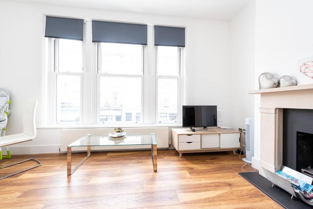 Beautiful Apartment By Hyde Park Ss2 Londra Esterno foto
